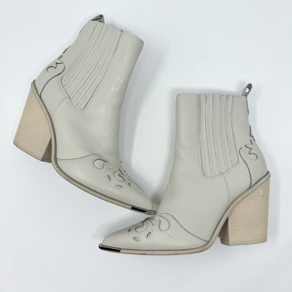 Steve Madden White Western Booties - Picture 11 of 12
